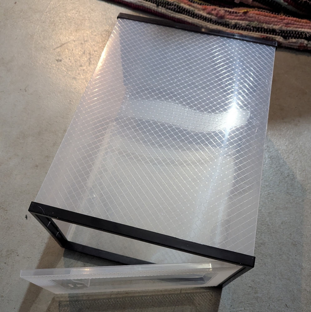 Stacking shoes storage boxes - Picture 4 of 5